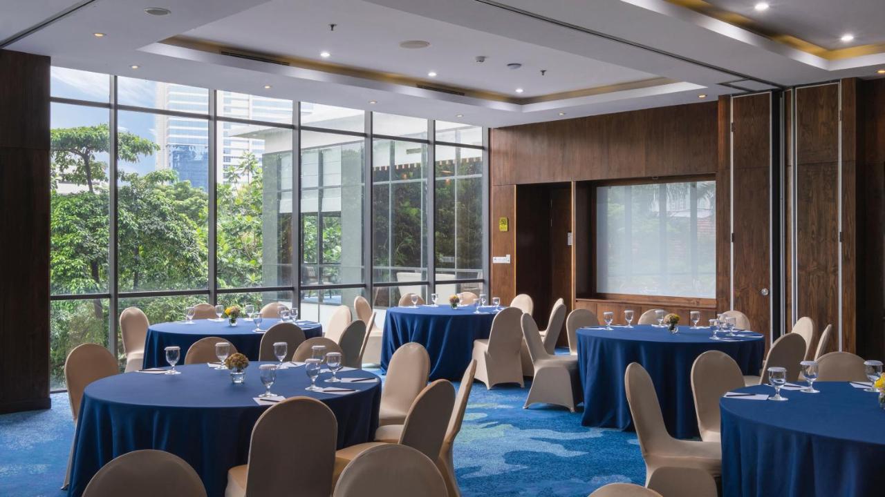 Veranda Hotel Pakubuwono Jakarta Exterior photo