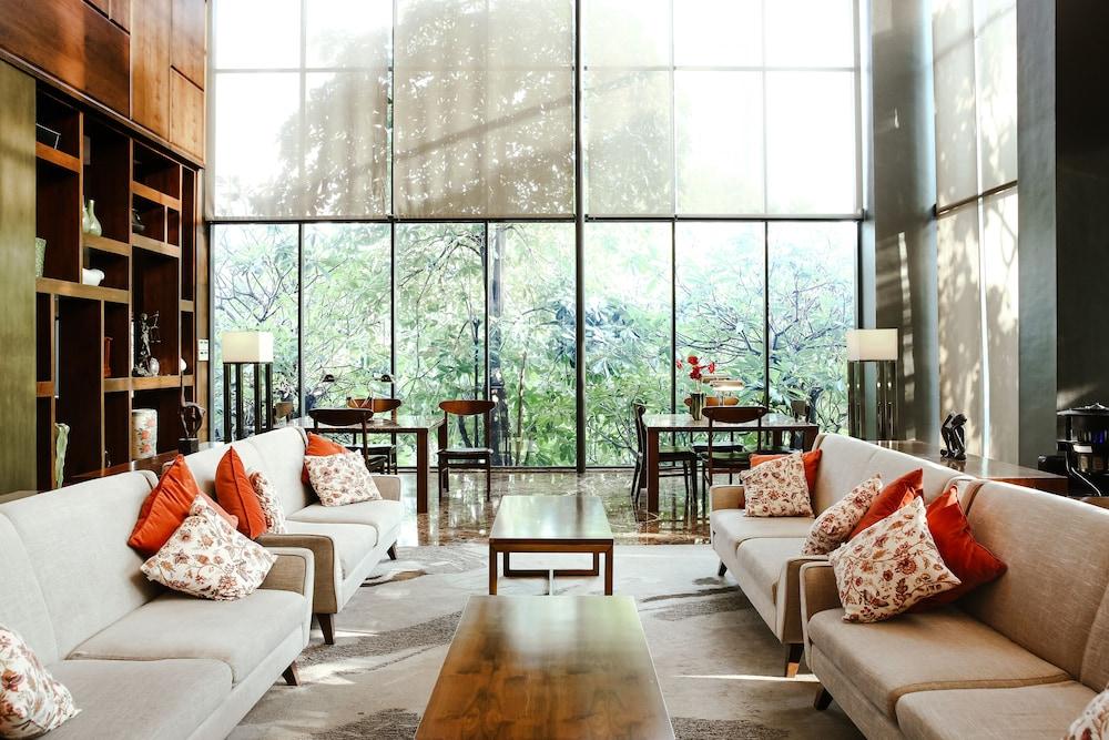 Veranda Hotel Pakubuwono Jakarta Exterior photo