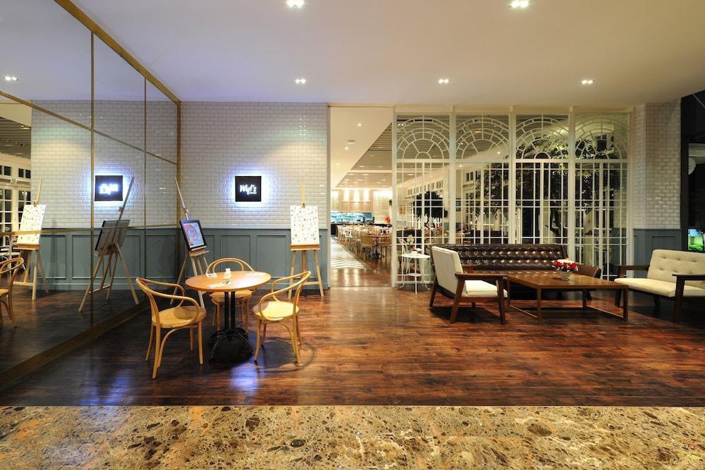 Veranda Hotel Pakubuwono Jakarta Exterior photo