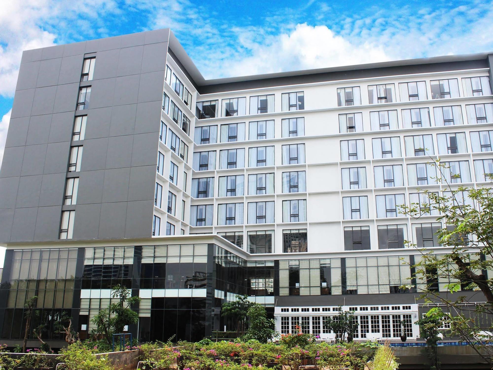 Veranda Hotel Pakubuwono Jakarta Exterior photo